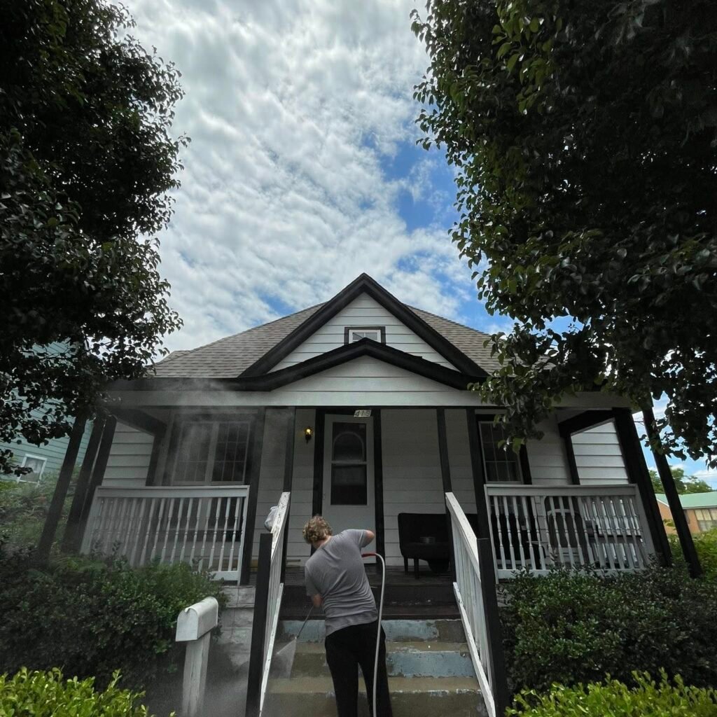 House washing service in Oklahoma City OK